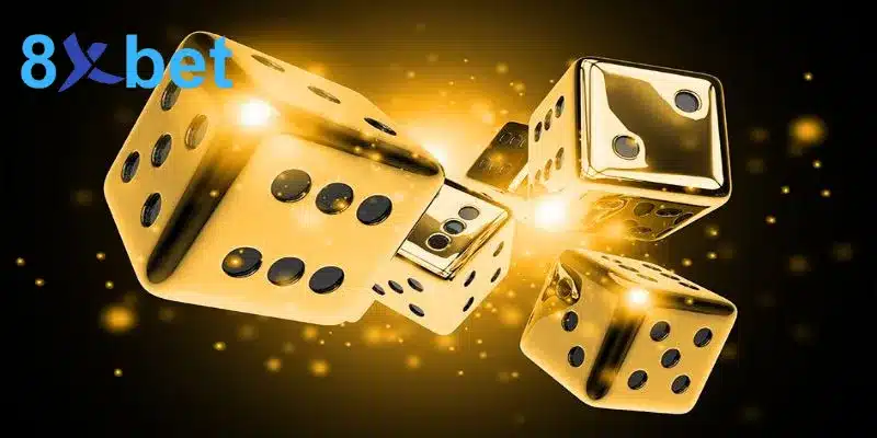 Nhiều viên xúc xắc vàng phát sáng trên nền đen, minh họa phần xác suất trong luật chơi tài xỉu