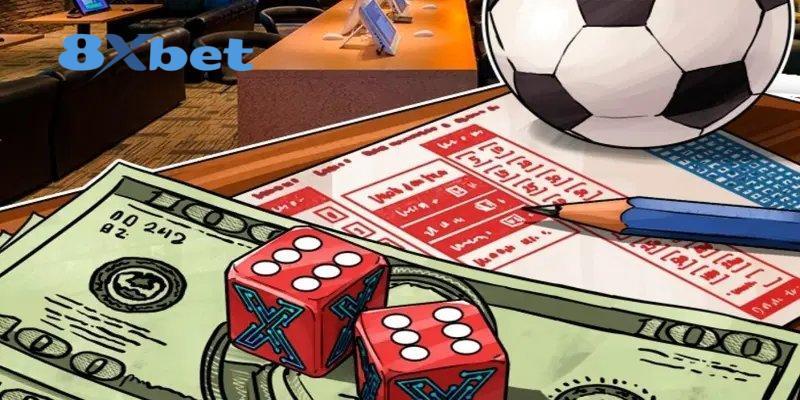 Phiếu cược, quả bóng, xúc xắc và tiền giấy trên bàn, minh họa các sảnh chơi kèo world cup
